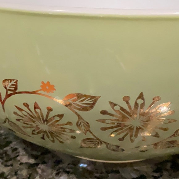 Vintage Pyrex 443 Bowl - Picture 5 of 6